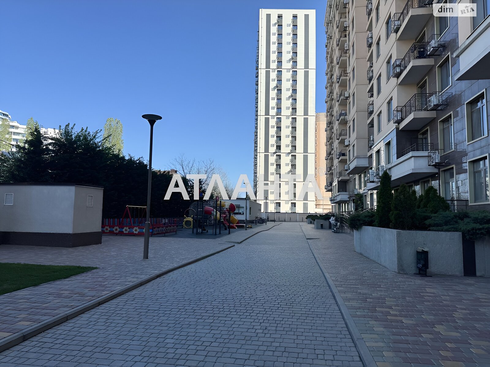Продаж двокімнатної квартири в Одесі, на вул. Літературна 8, район Приморський фото 1 Продаж двокімнатної квартири в Одесі, на вул. Літературна 8, район Приморський фото 1