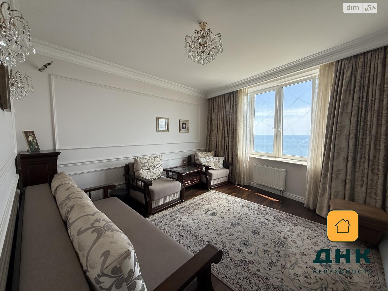 Продажа трехкомнатной квартиры в Одессе, на ул. Литературная 12, район Приморский фото 1 Продажа трехкомнатной квартиры в Одессе, на ул. Литературная 12, район Приморский фото 1
