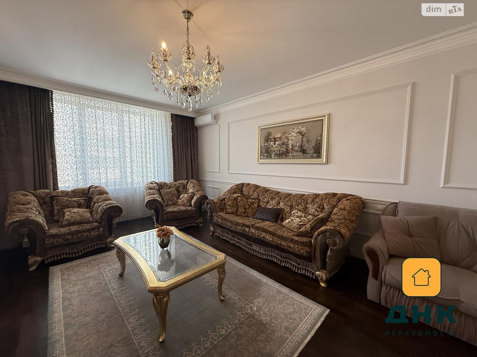 Продажа трехкомнатной квартиры в Одессе, на ул. Литературная 12, район Приморский фото 1 Продажа трехкомнатной квартиры в Одессе, на ул. Литературная 12, район Приморский фото 1