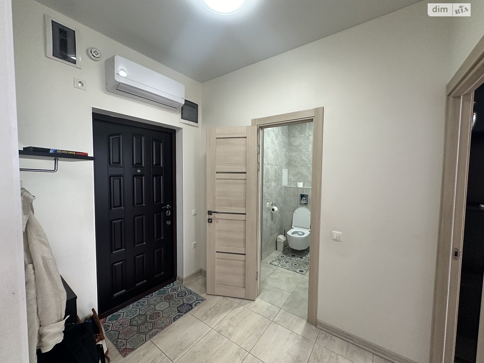 Продажа однокомнатной квартиры в Одессе, на ул. Литературная 8, район Приморский фото 1 Продажа однокомнатной квартиры в Одессе, на ул. Литературная 8, район Приморский фото 1