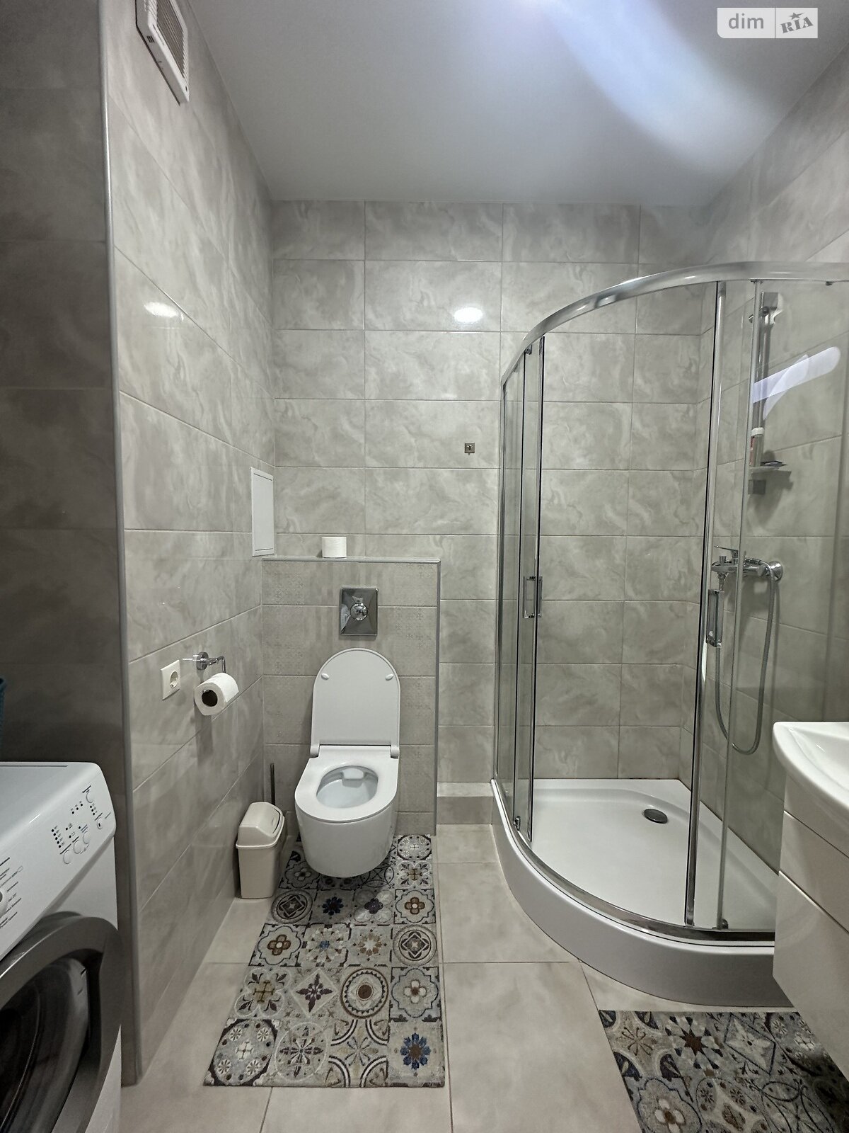 Продажа однокомнатной квартиры в Одессе, на ул. Литературная 8, район Приморский фото 1 Продажа однокомнатной квартиры в Одессе, на ул. Литературная 8, район Приморский фото 1