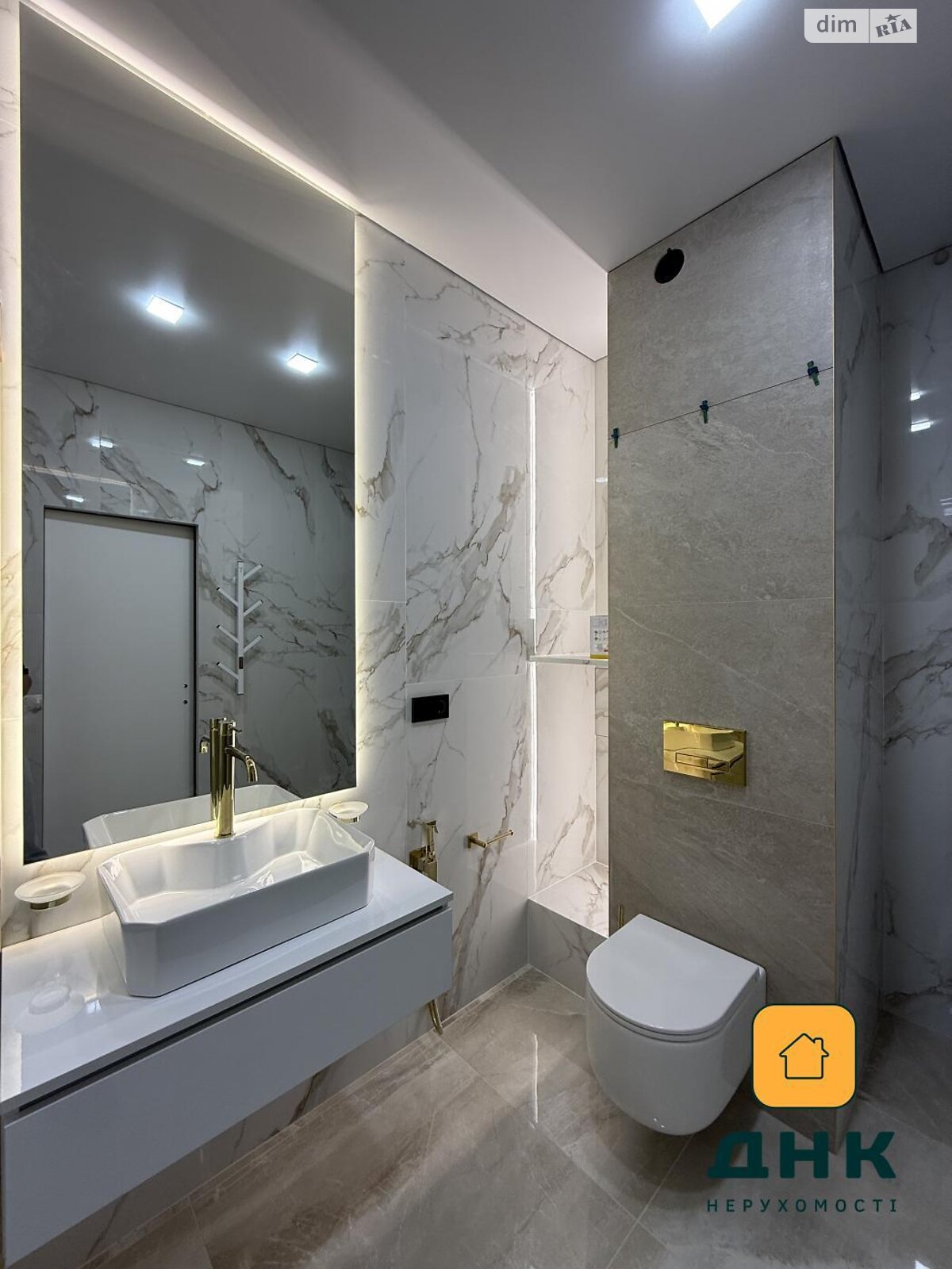 Продажа однокомнатной квартиры в Одессе, на ул. Литературная 10, район Приморский фото 1 Продажа однокомнатной квартиры в Одессе, на ул. Литературная 10, район Приморский фото 1