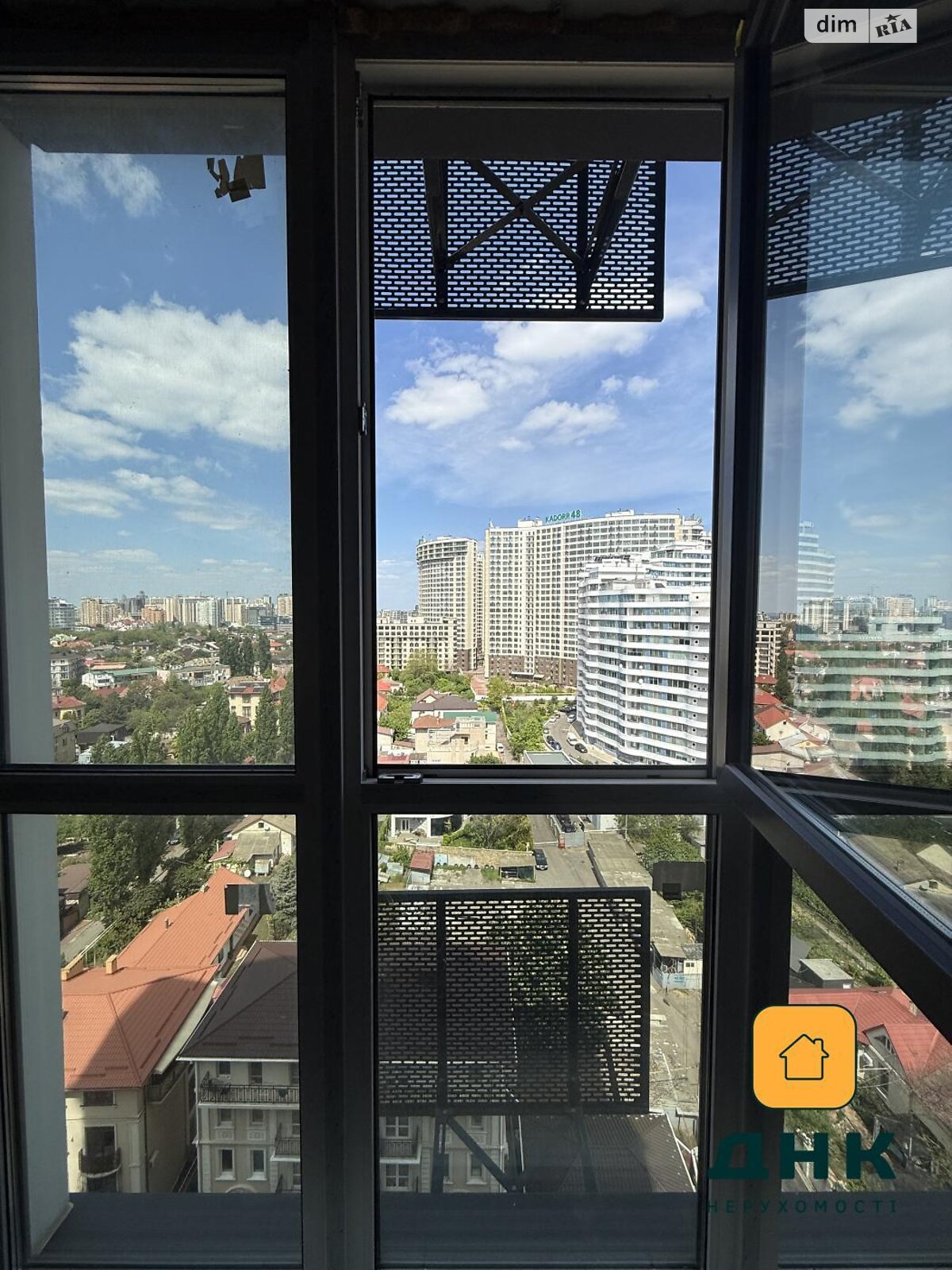 Продажа однокомнатной квартиры в Одессе, на ул. Литературная 10Б, район Приморский фото 1 Продажа однокомнатной квартиры в Одессе, на ул. Литературная 10Б, район Приморский фото 1