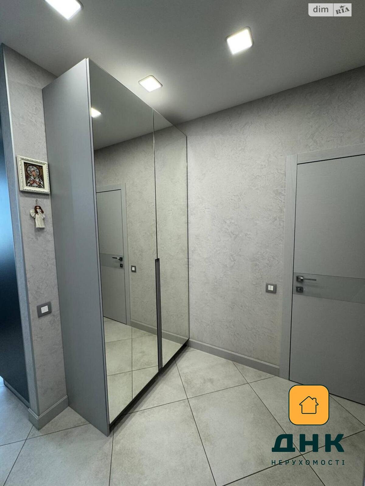 Продаж двокімнатної квартири в Одесі, на вул. Літературна 8, район Приморський фото 1