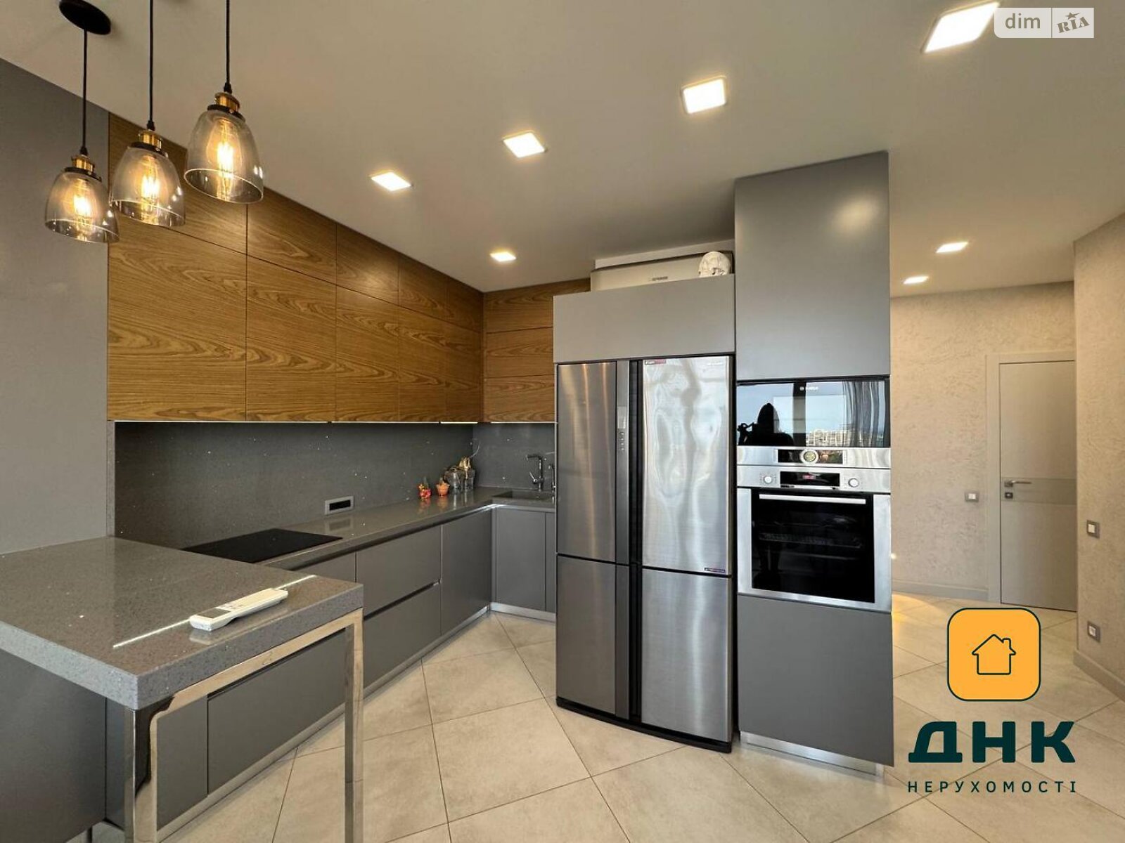 Продаж двокімнатної квартири в Одесі, на вул. Літературна 8, район Приморський фото 1