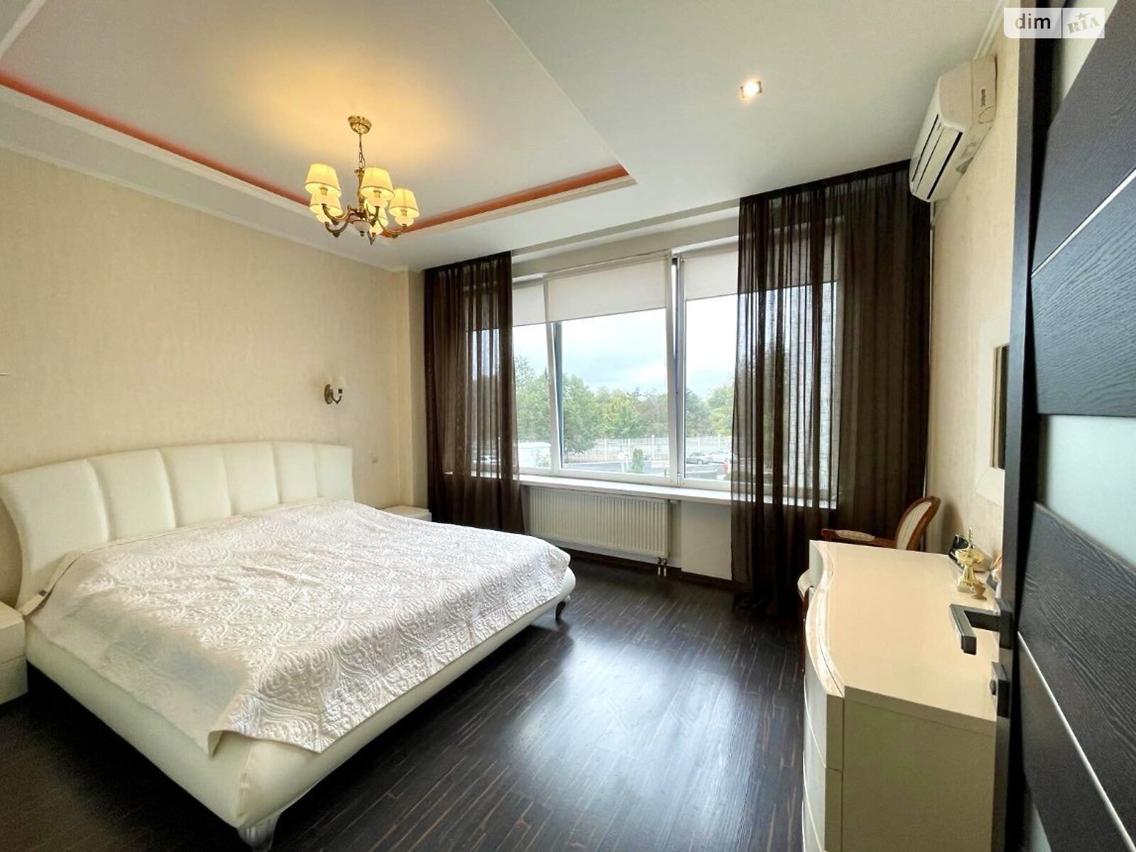 Продажа двухкомнатной квартиры в Одессе, на ул. Литературная 1А, район Приморский фото 1 Продажа двухкомнатной квартиры в Одессе, на ул. Литературная 1А, район Приморский фото 1