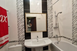 Продажа однокомнатной квартиры в Одессе, на ул. Литературная 12А корпус 1, район Приморский фото 2 Продажа однокомнатной квартиры в Одессе, на ул. Литературная 12А корпус 1, район Приморский фото 2