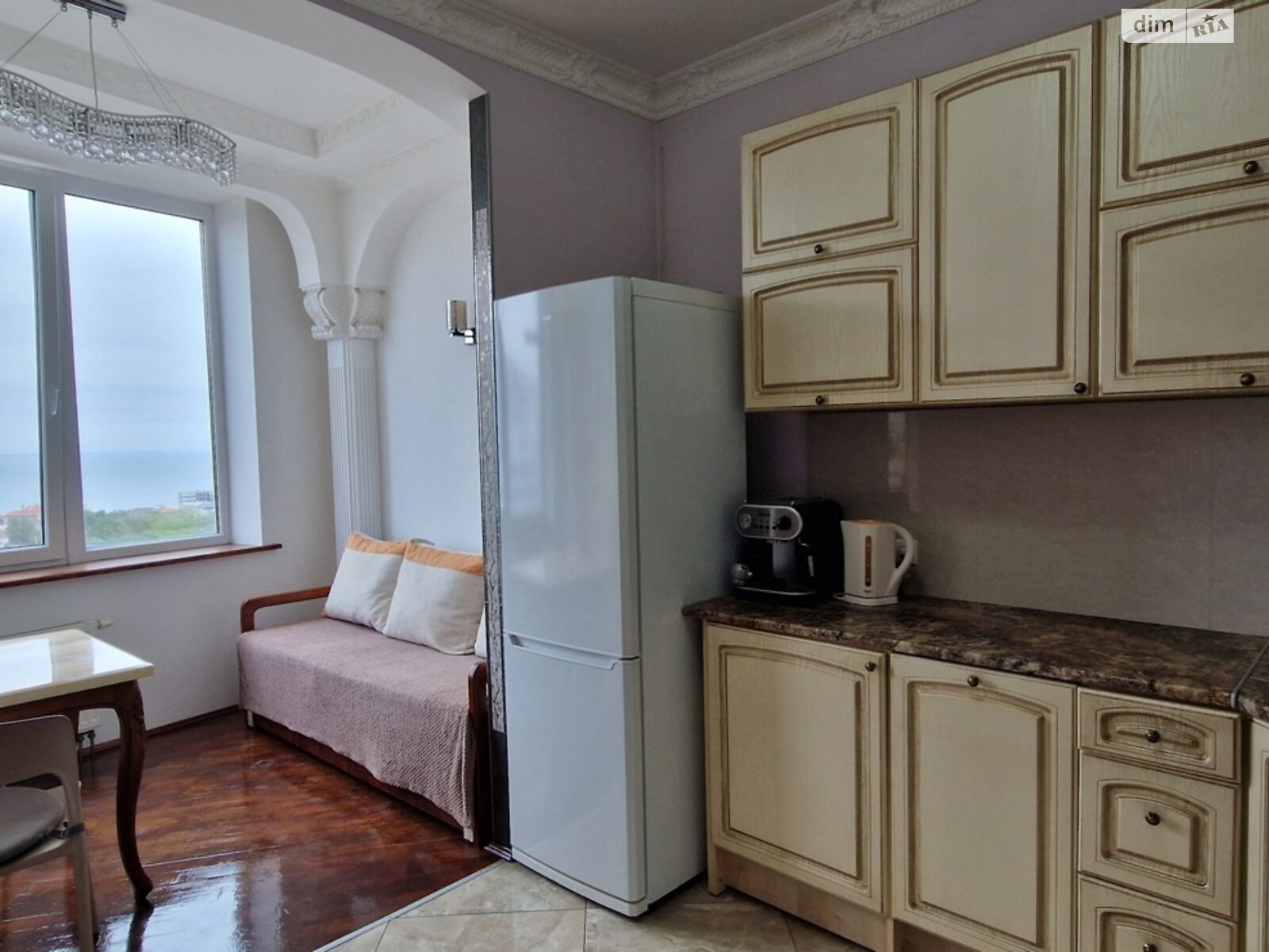 Продажа однокомнатной квартиры в Одессе, на ул. Литературная 12А корпус 1, район Приморский фото 1 Продажа однокомнатной квартиры в Одессе, на ул. Литературная 12А корпус 1, район Приморский фото 1