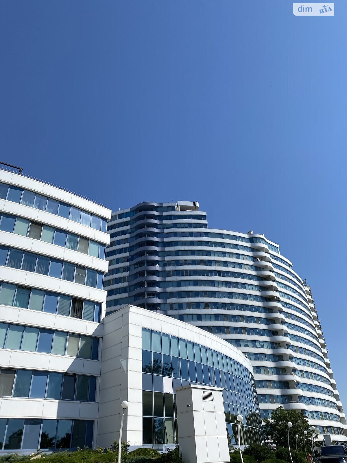 Продажа четырехкомнатной квартиры в Одессе, на ул. Литературная 1А, район Приморский фото 1