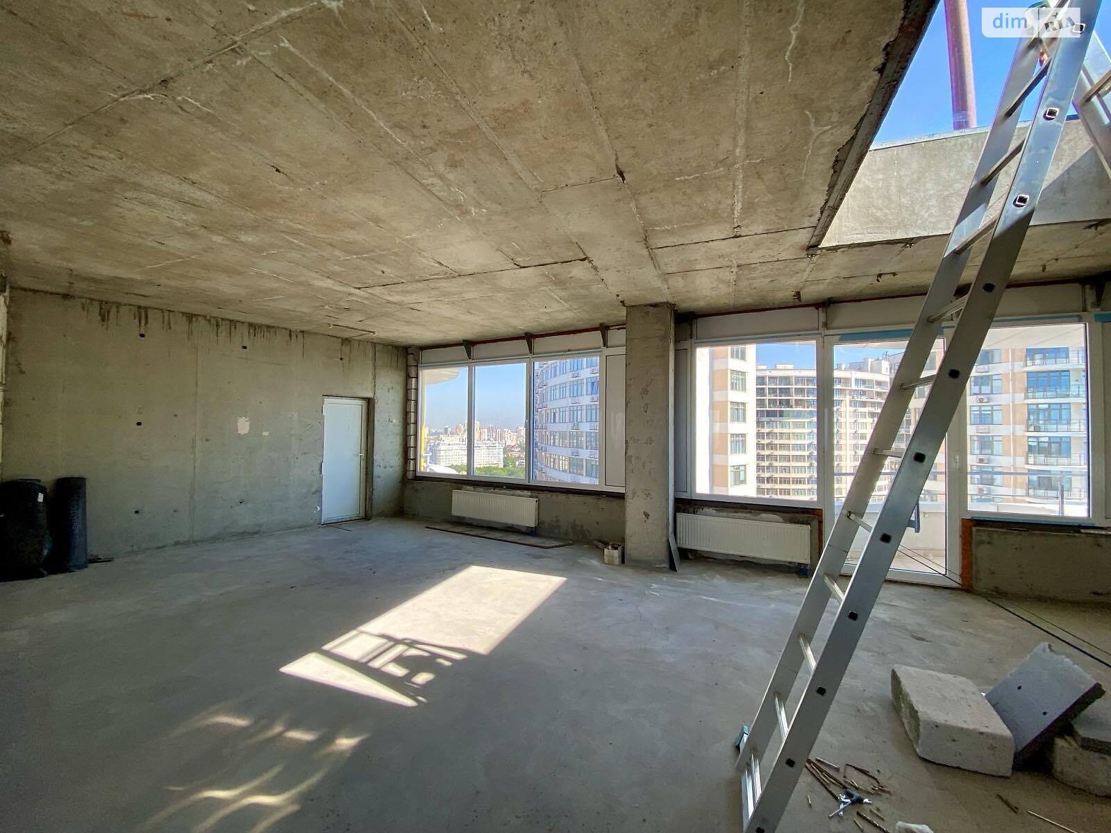 Продажа четырехкомнатной квартиры в Одессе, на ул. Литературная 1А, район Приморский фото 1