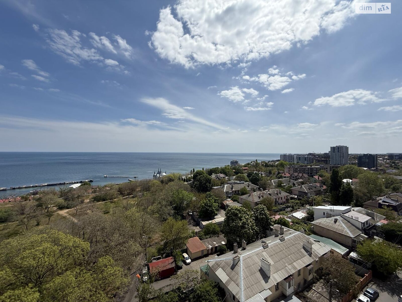 Продаж чотирикімнатної квартири в Одесі, на вул. Літературна 12А корпус 1, район Приморський фото 1