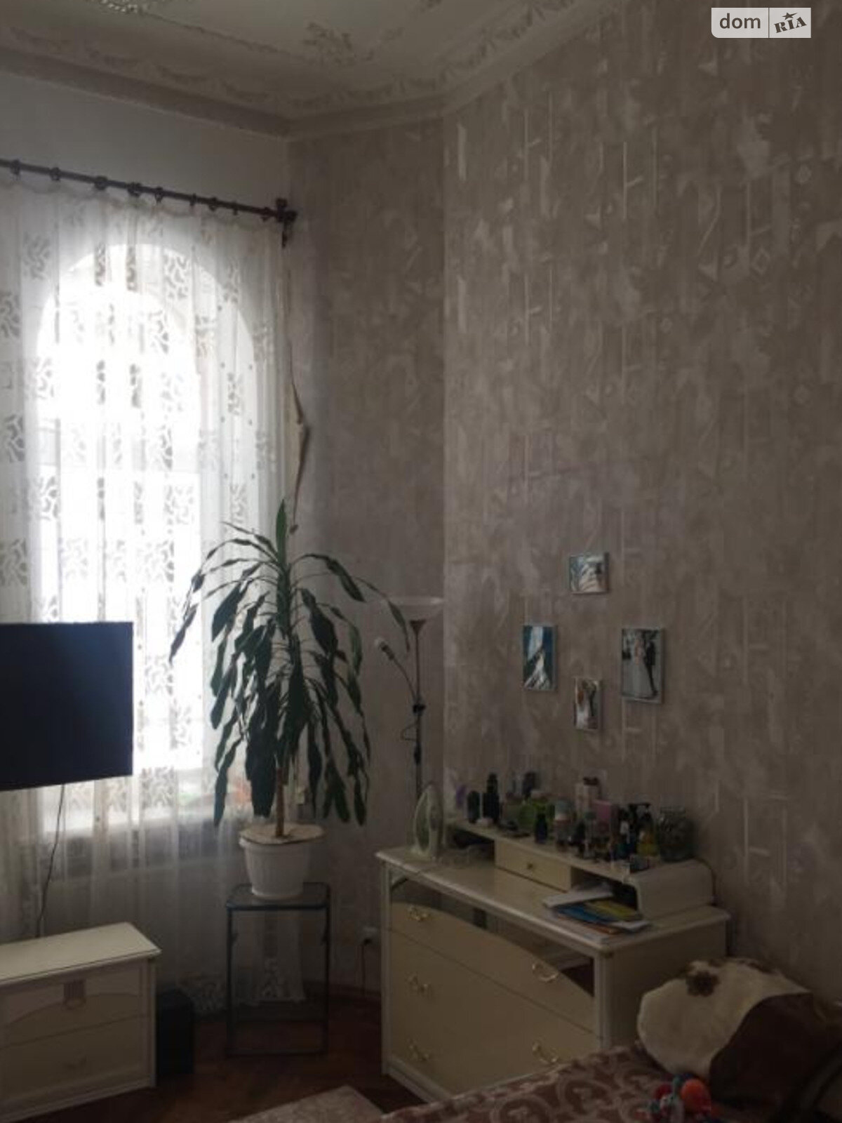 Продажа трехкомнатной квартиры в Одессе, на пл. Льва Толстого, район Приморский фото 1 Продажа трехкомнатной квартиры в Одессе, на пл. Льва Толстого, район Приморский фото 1
