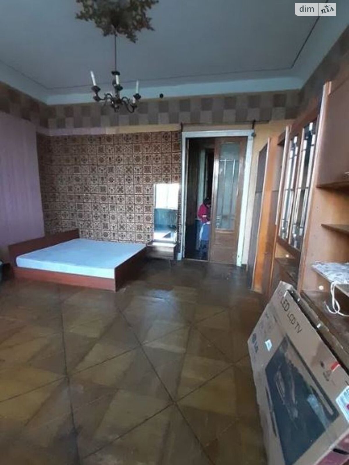 Продажа трехкомнатной квартиры в Одессе, на пл. Льва Толстого, район Приморский фото 1 Продажа трехкомнатной квартиры в Одессе, на пл. Льва Толстого, район Приморский фото 1