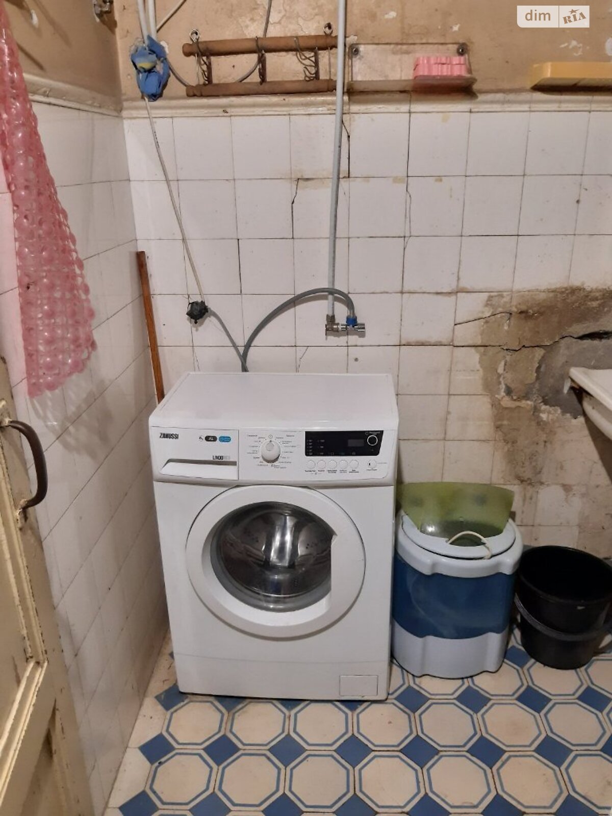 Продажа трехкомнатной квартиры в Одессе, на пл. Льва Толстого, район Приморский фото 1 Продажа трехкомнатной квартиры в Одессе, на пл. Льва Толстого, район Приморский фото 1