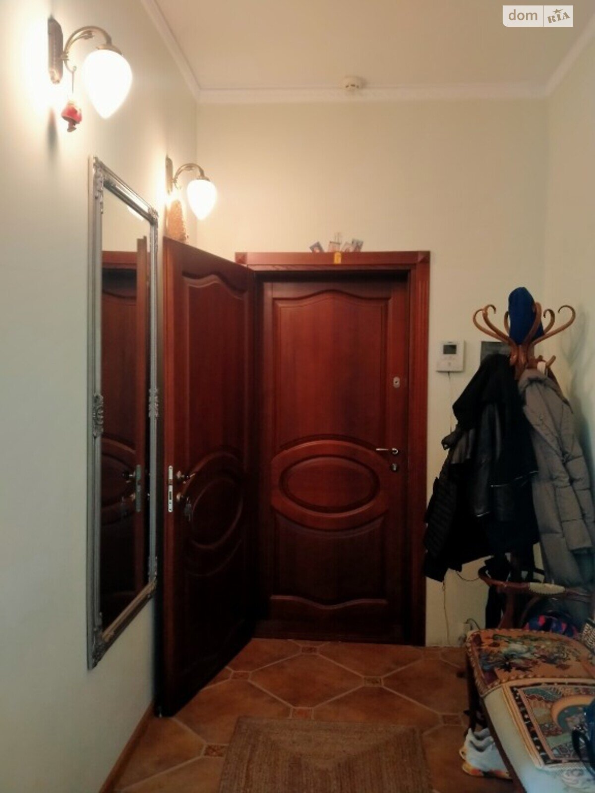 Продажа трехкомнатной квартиры в Одессе, на ул. Малая Арнаутская, район Приморский фото 1
