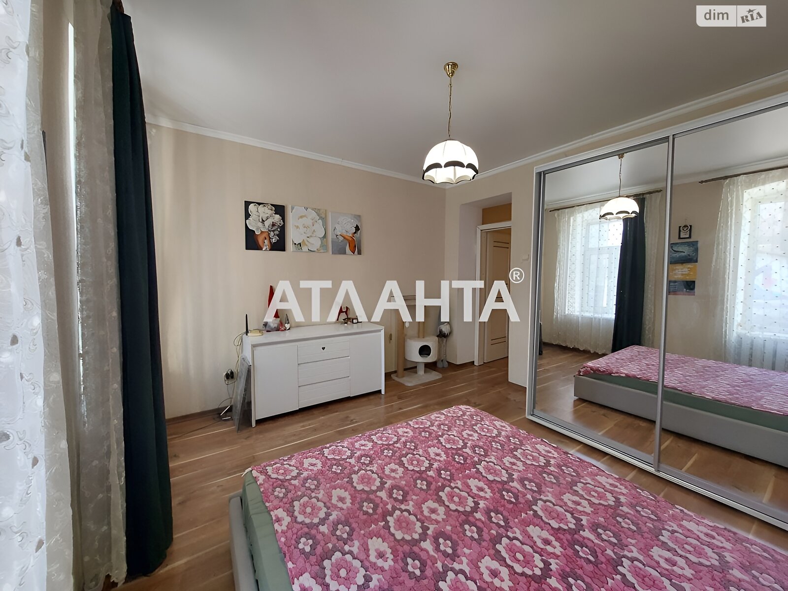 Продаж двокімнатної квартири в Одесі, на вул. Манежна, район Приморський фото 1 Продаж двокімнатної квартири в Одесі, на вул. Манежна, район Приморський фото 1