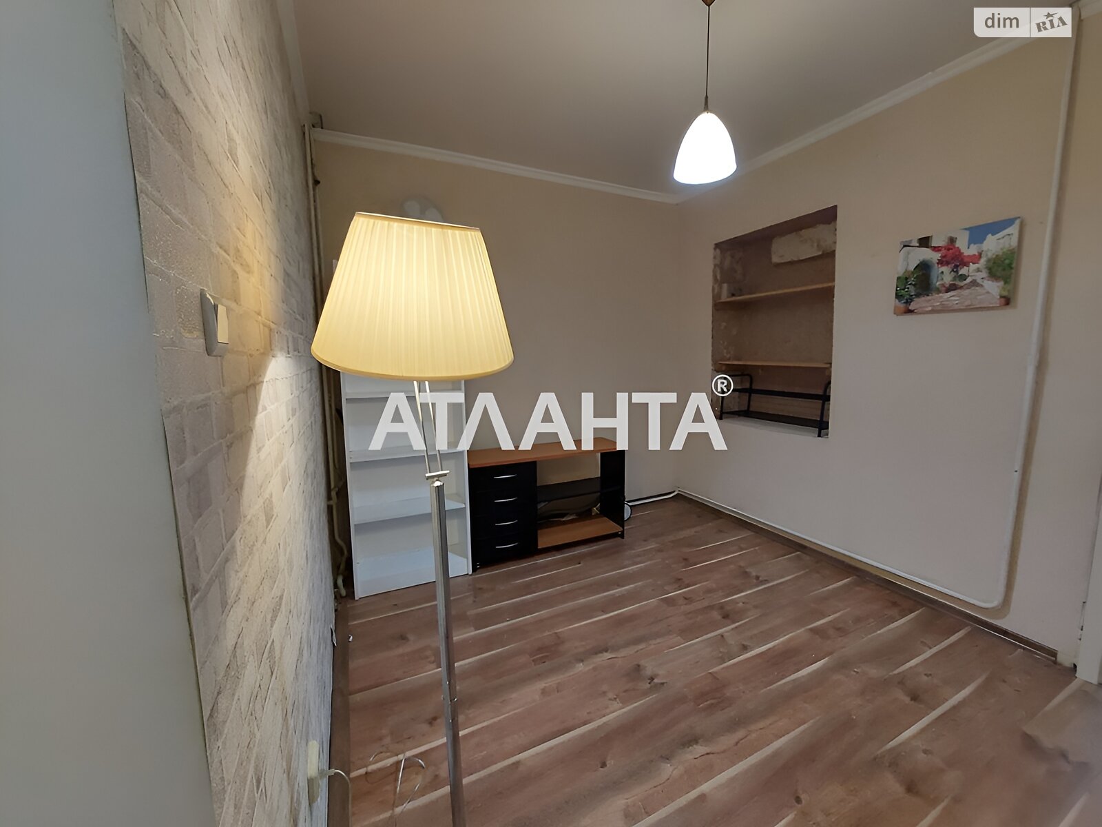 Продаж двокімнатної квартири в Одесі, на вул. Манежна, район Приморський фото 1 Продаж двокімнатної квартири в Одесі, на вул. Манежна, район Приморський фото 1