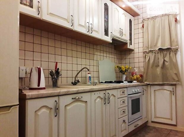 Продажа трехкомнатной квартиры в Одессе, на ул. Маразлиевская 5 район Приморский фото 1 Продажа трехкомнатной квартиры в Одессе, на ул. Маразлиевская 5 район Приморский фото 1