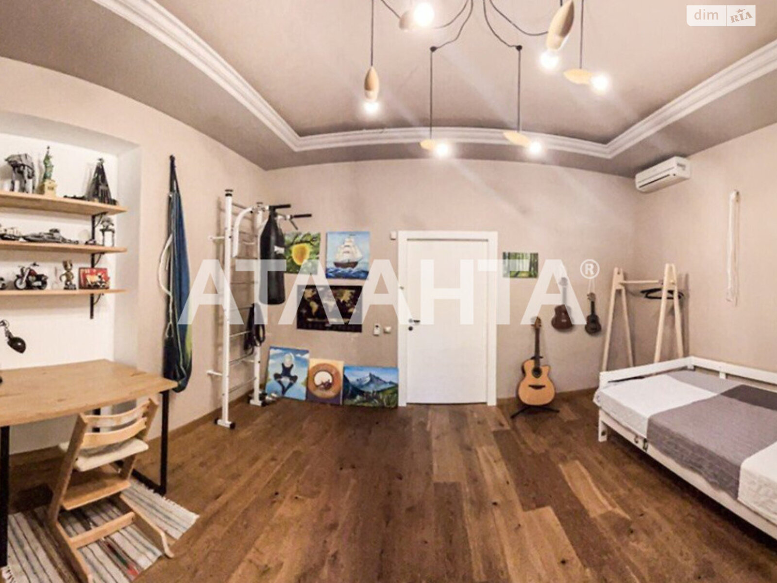 Продажа трехкомнатной квартиры в Одессе, на ул. Маразлиевская, район Приморский фото 1 Продажа трехкомнатной квартиры в Одессе, на ул. Маразлиевская, район Приморский фото 1