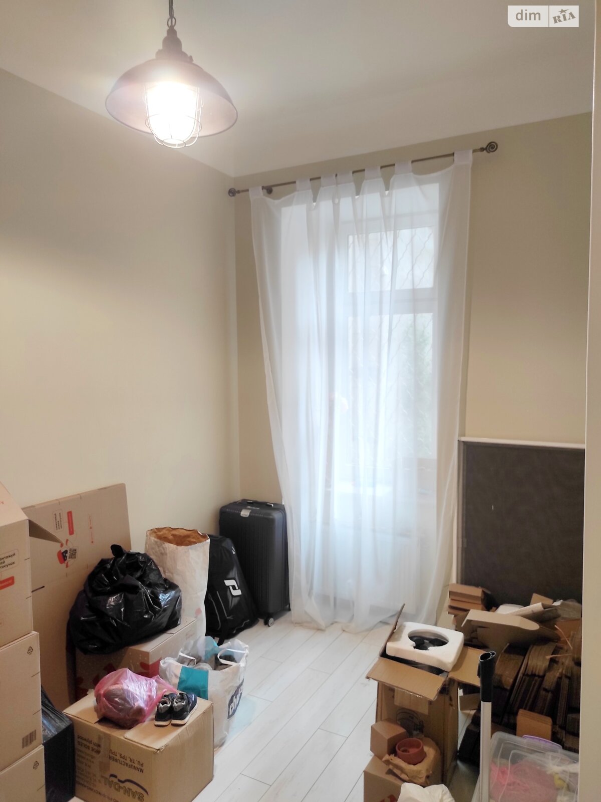 Продажа четырехкомнатной квартиры в Одессе, на ул. Маразлиевская 12, район Приморский фото 1 Продажа четырехкомнатной квартиры в Одессе, на ул. Маразлиевская 12, район Приморский фото 1