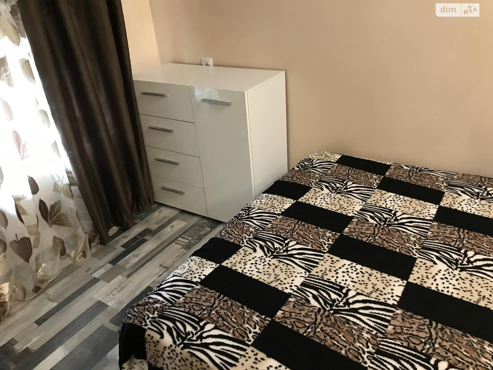Продажа трехкомнатной квартиры в Одессе, на спуск Маринеско, район Приморский фото 1 Продажа трехкомнатной квартиры в Одессе, на спуск Маринеско, район Приморский фото 1