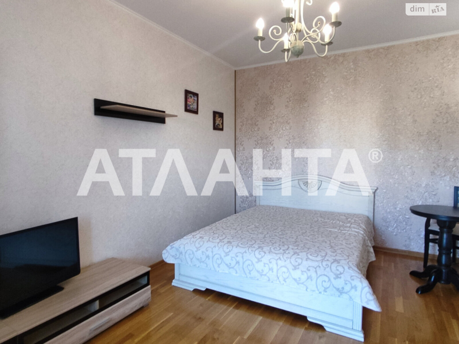 Продаж однокімнатної квартири в Одесі, на вул. Добровольців 10/63, район Приморський фото 1 Продаж однокімнатної квартири в Одесі, на вул. Добровольців 10/63, район Приморський фото 1