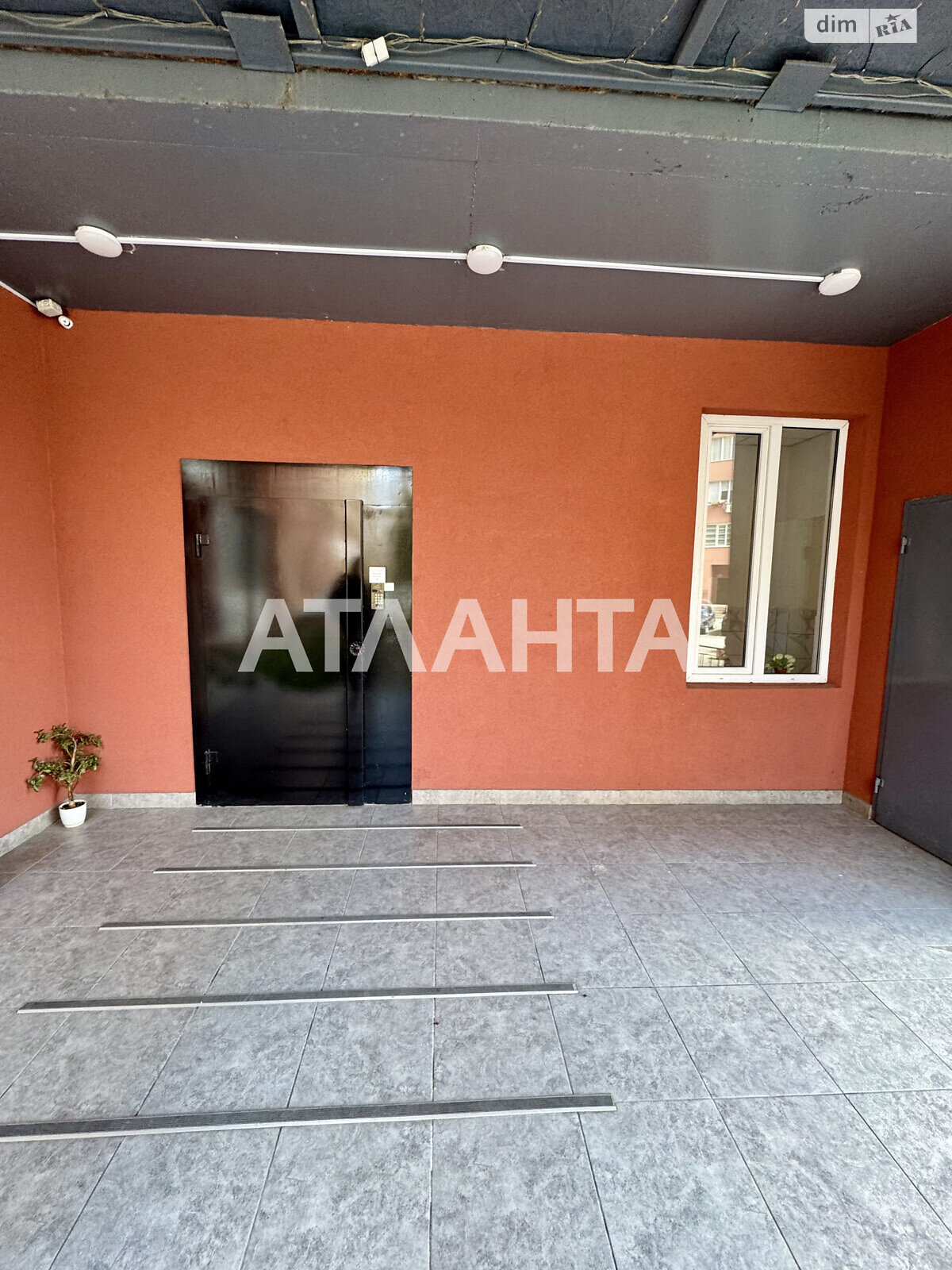 Продаж двокімнатної квартири в Одесі, на вул. Михайла Грушевського, район Приморський фото 1 Продаж двокімнатної квартири в Одесі, на вул. Михайла Грушевського, район Приморський фото 1