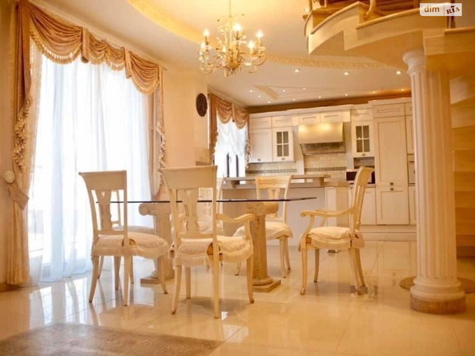 Продажа четырехкомнатной квартиры в Одессе, на пер. Мукачевский 6, район Приморский фото 1