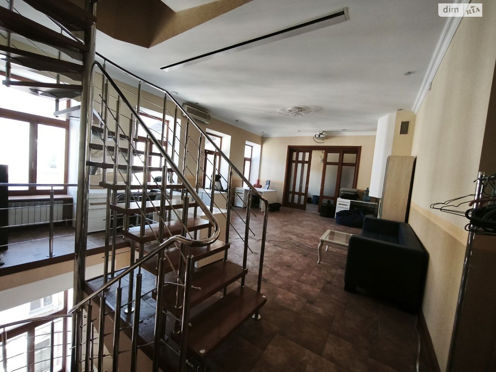 Продажа пятикомнатной квартиры в Одессе, на ул. Нежинская, район Приморский фото 1 Продажа пятикомнатной квартиры в Одессе, на ул. Нежинская, район Приморский фото 1