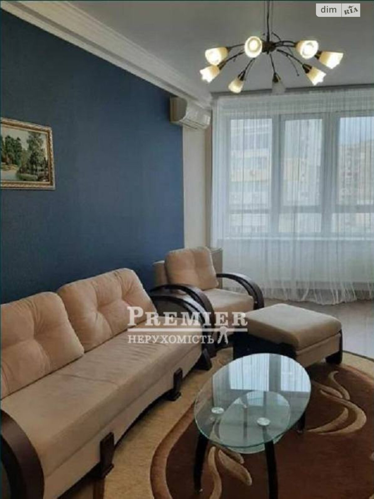 Продажа трехкомнатной квартиры в Одессе, на ул. Независимости, район Приморский фото 1 Продажа трехкомнатной квартиры в Одессе, на ул. Независимости, район Приморский фото 1
