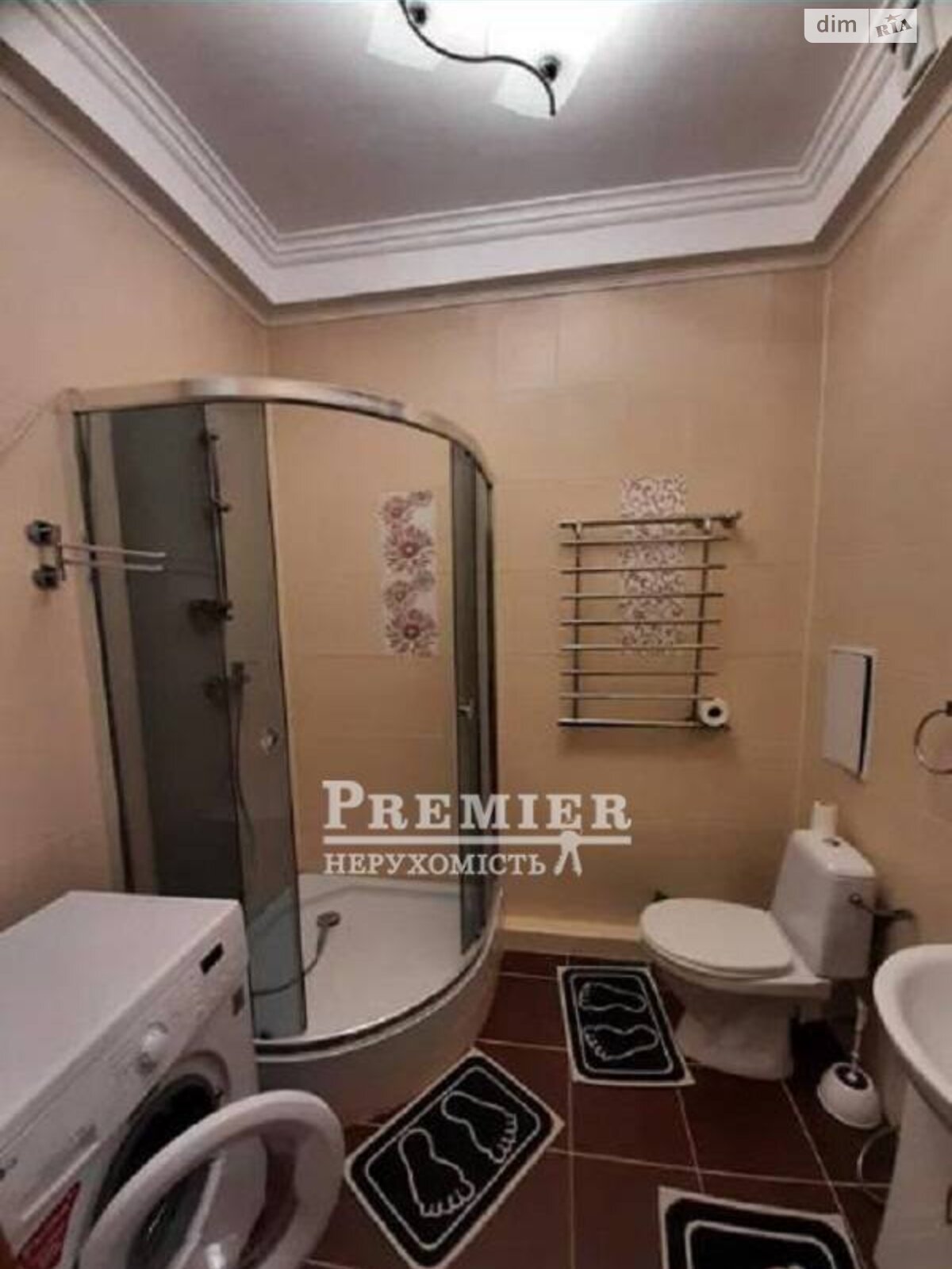 Продажа трехкомнатной квартиры в Одессе, на ул. Независимости, район Приморский фото 1 Продажа трехкомнатной квартиры в Одессе, на ул. Независимости, район Приморский фото 1