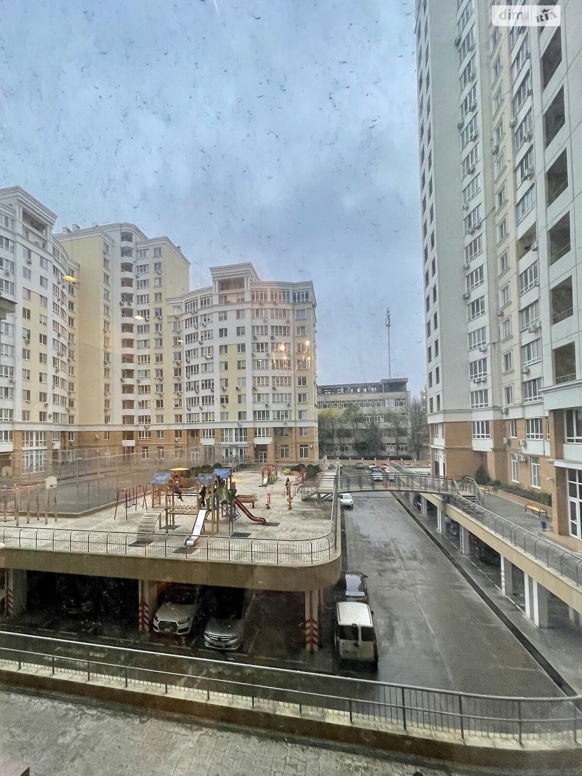 Продажа трехкомнатной квартиры в Одессе, на ул. Независимости 11, район Приморский фото 1