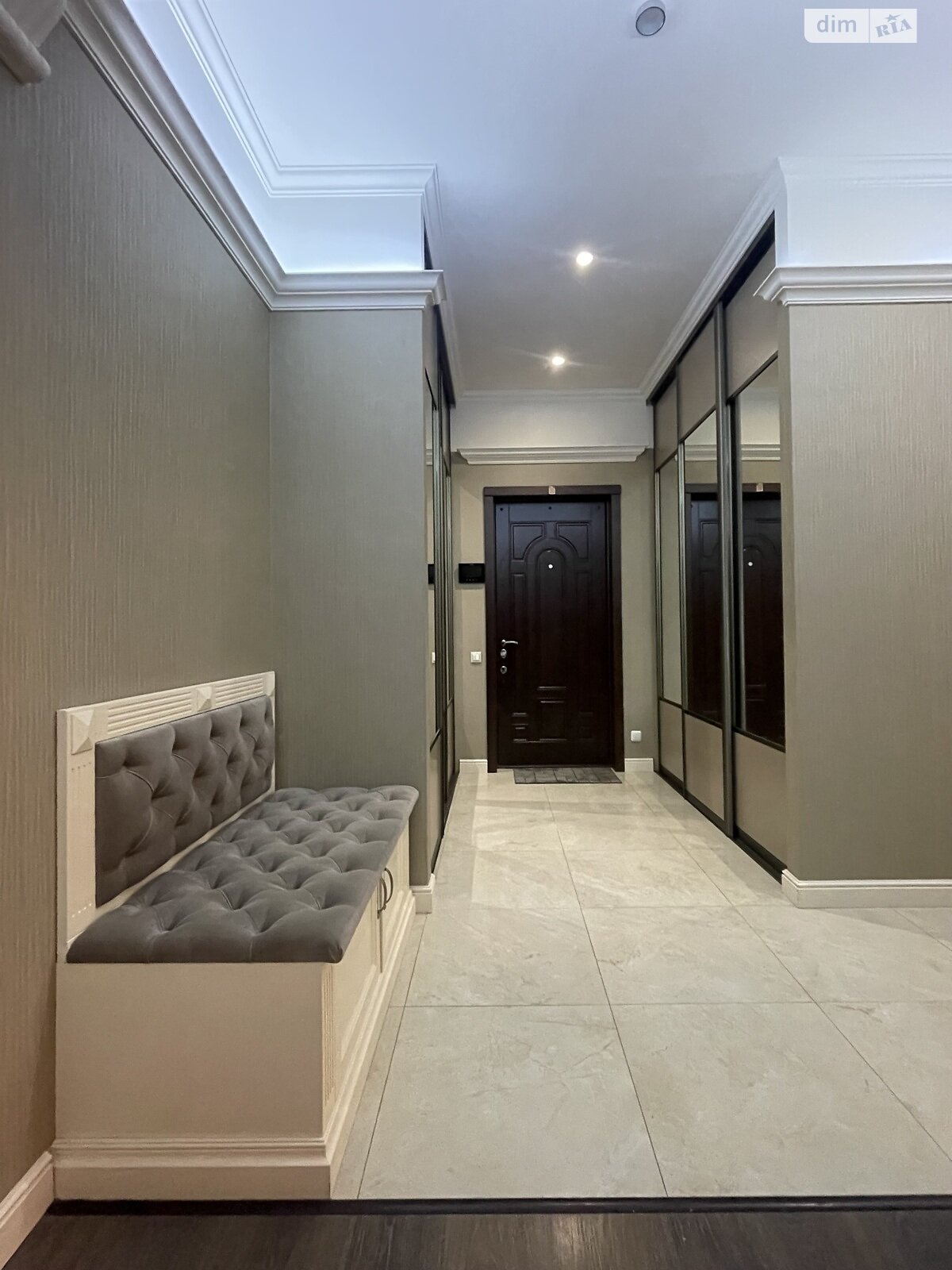 Продажа трехкомнатной квартиры в Одессе, на ул. Независимости 11, район Приморский фото 1