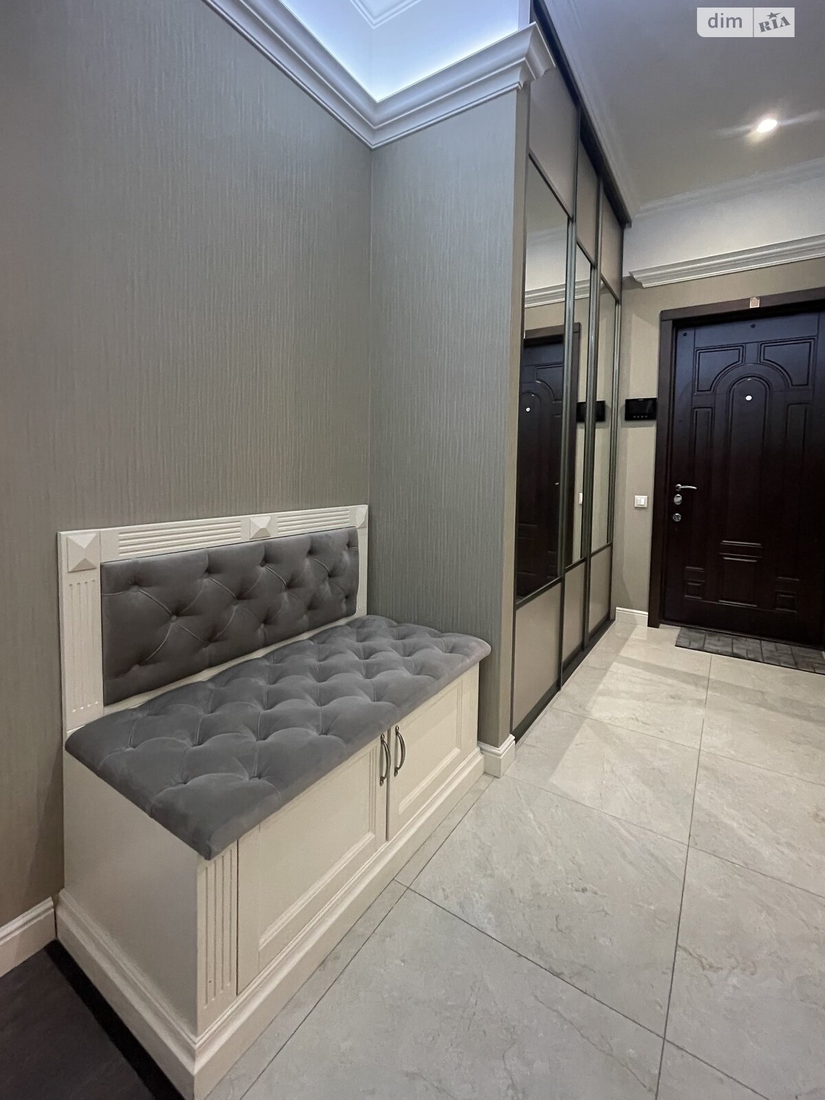 Продажа трехкомнатной квартиры в Одессе, на ул. Независимости 11, район Приморский фото 1