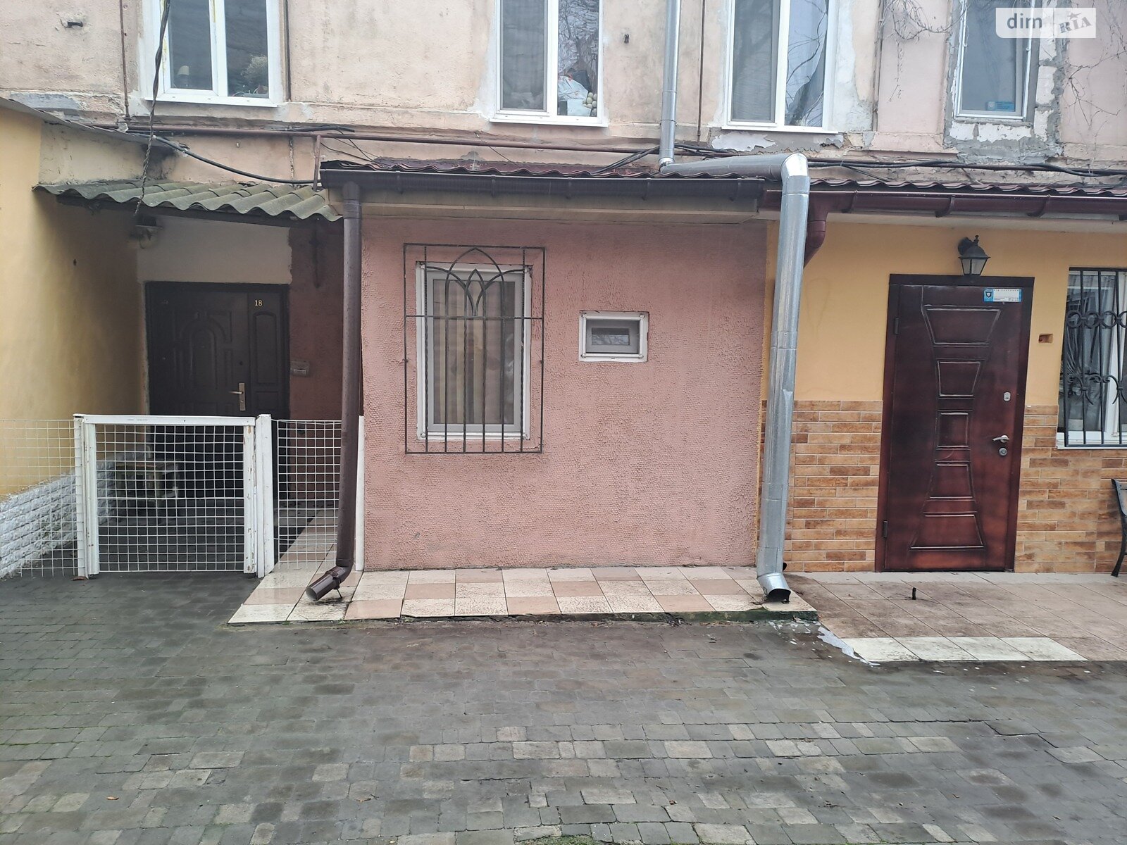 Продаж двокімнатної квартири в Одесі, на вул. Університетська 1, район Приморський фото 1
