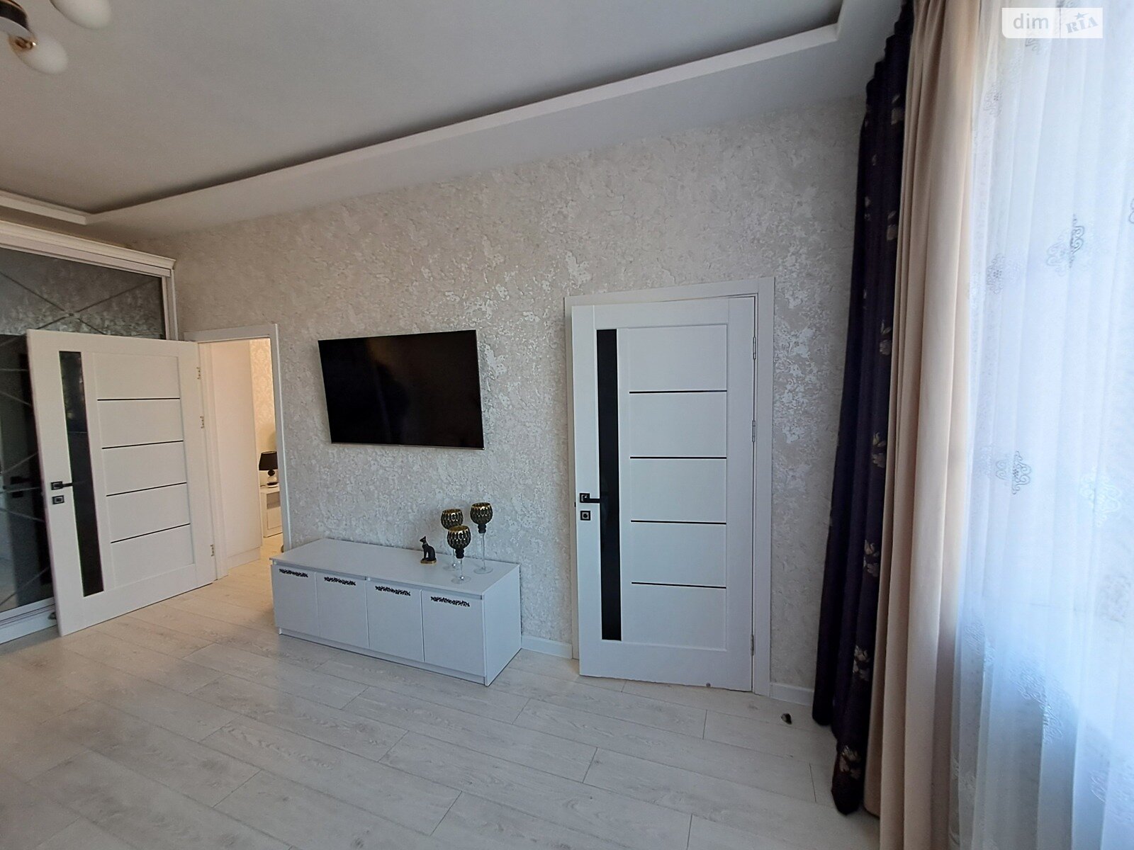 Продажа трехкомнатной квартиры в Одессе, на ул. Новосельского, район Приморский фото 1 Продажа трехкомнатной квартиры в Одессе, на ул. Новосельского, район Приморский фото 1
