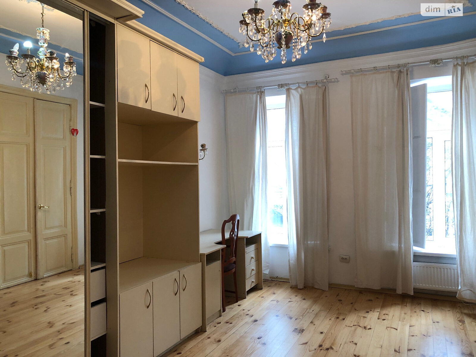 Продажа четырехкомнатной квартиры в Одессе, на ул. Новосельского, район Приморский фото 1 Продажа четырехкомнатной квартиры в Одессе, на ул. Новосельского, район Приморский фото 1
