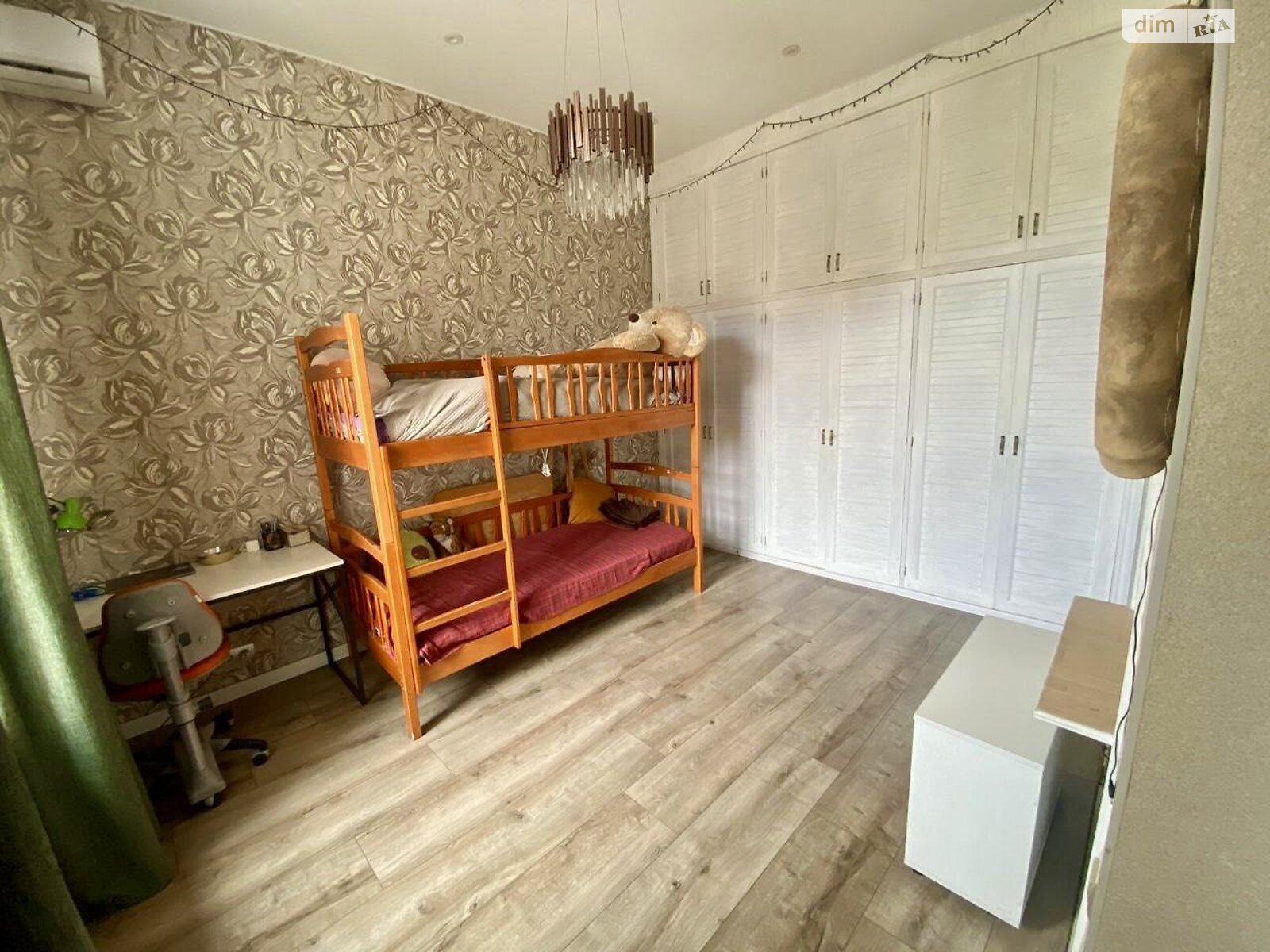 Продажа трехкомнатной квартиры в Одессе, на ул. Новосельского, район Приморский фото 1 Продажа трехкомнатной квартиры в Одессе, на ул. Новосельского, район Приморский фото 1