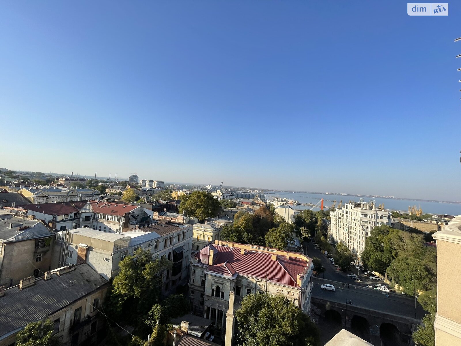 Продажа трехкомнатной квартиры в Одессе, на спуск Военный, район Приморский фото 1