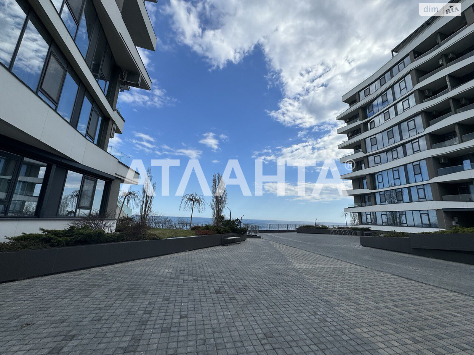 Продажа двухкомнатной квартиры в Одессе, на дор. Фонтанская 77А, район Приморский фото 1 Продажа двухкомнатной квартиры в Одессе, на дор. Фонтанская 77А, район Приморский фото 1