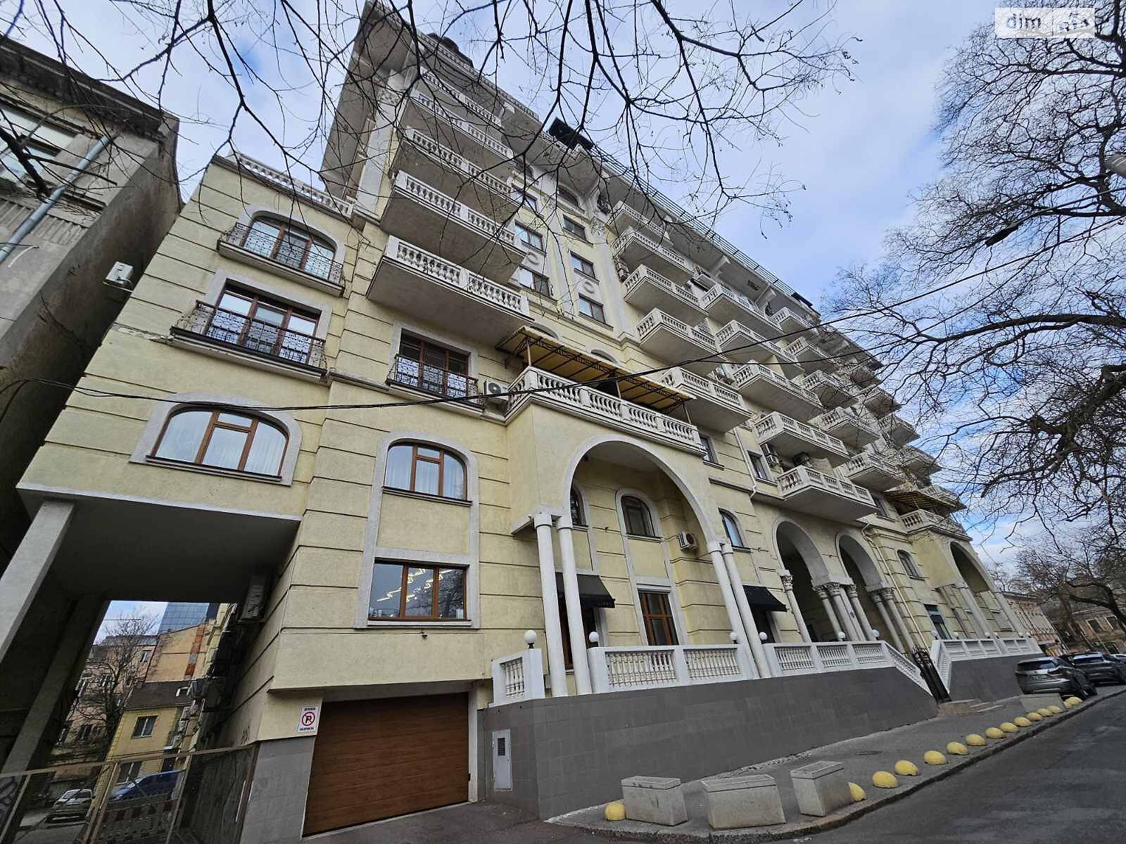 Продажа трехкомнатной квартиры в Одессе, на пер. Ониловой 18, район Приморский фото 1