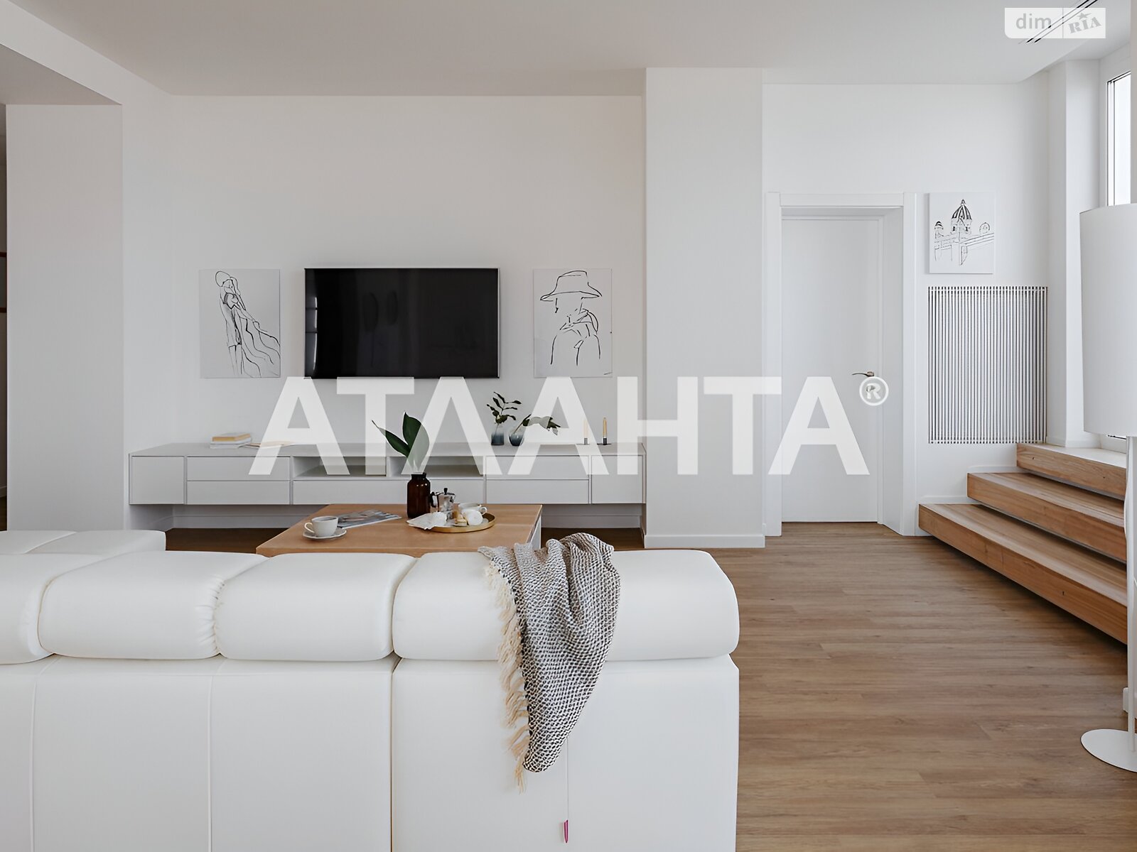 Продажа трехкомнатной квартиры в Одессе, на пер. Ониловой 18, район Приморский фото 1 Продажа трехкомнатной квартиры в Одессе, на пер. Ониловой 18, район Приморский фото 1