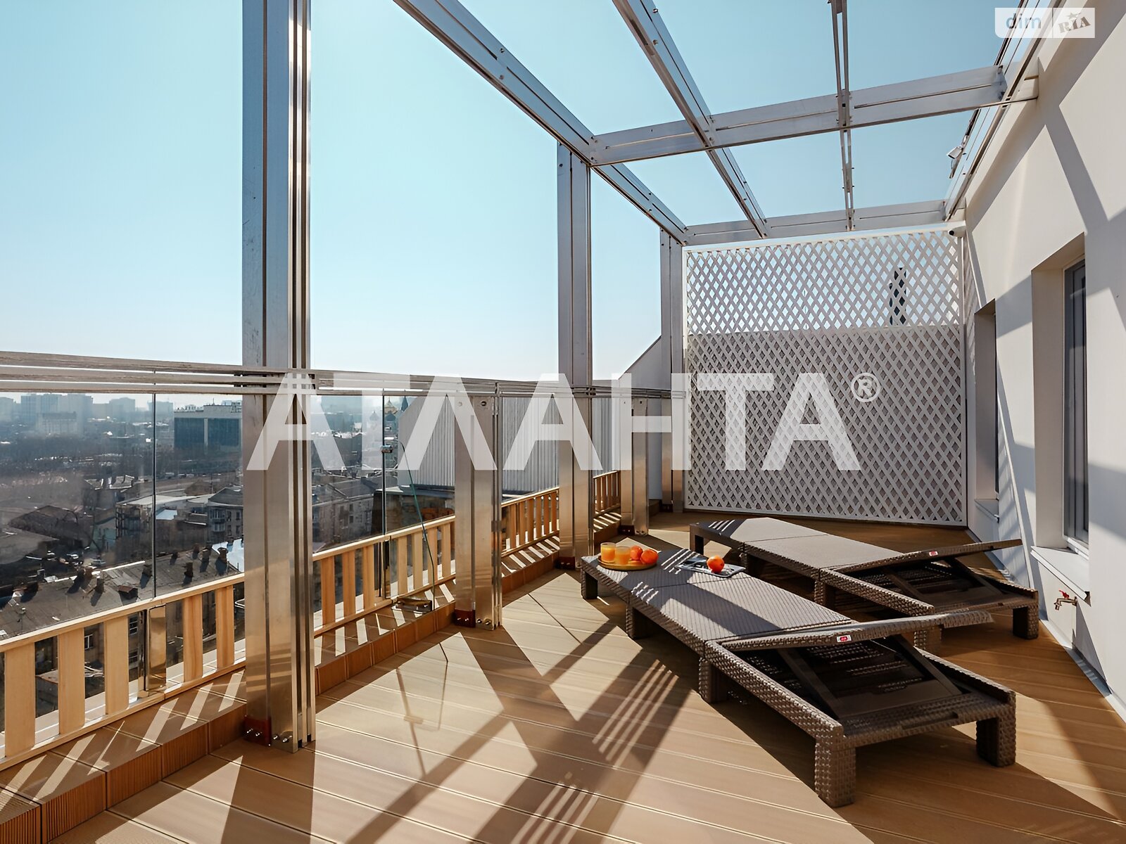 Продажа трехкомнатной квартиры в Одессе, на пер. Ониловой 18, район Приморский фото 1 Продажа трехкомнатной квартиры в Одессе, на пер. Ониловой 18, район Приморский фото 1