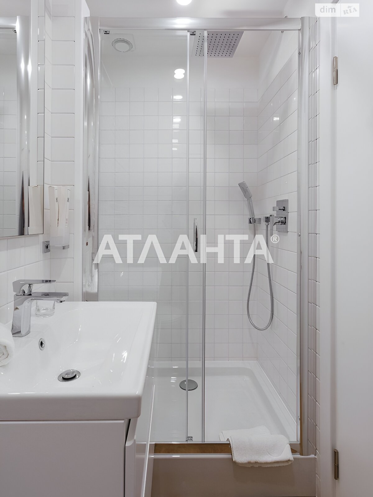 Продажа трехкомнатной квартиры в Одессе, на пер. Ониловой 18, район Приморский фото 1 Продажа трехкомнатной квартиры в Одессе, на пер. Ониловой 18, район Приморский фото 1