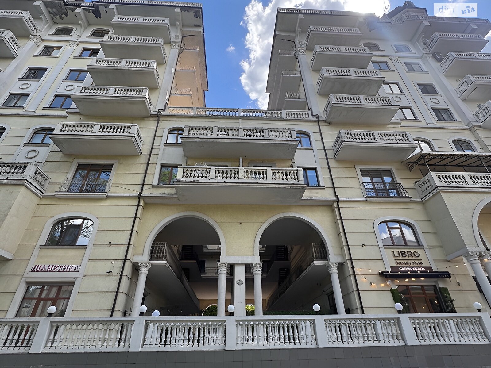 Продажа трехкомнатной квартиры в Одессе, на пер. Ониловой 18, район Приморский фото 1 Продажа трехкомнатной квартиры в Одессе, на пер. Ониловой 18, район Приморский фото 1