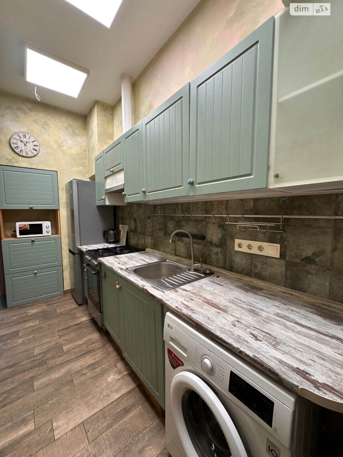 Продажа трехкомнатной квартиры в Одессе, на пер. Ониловой 14, район Приморский фото 1