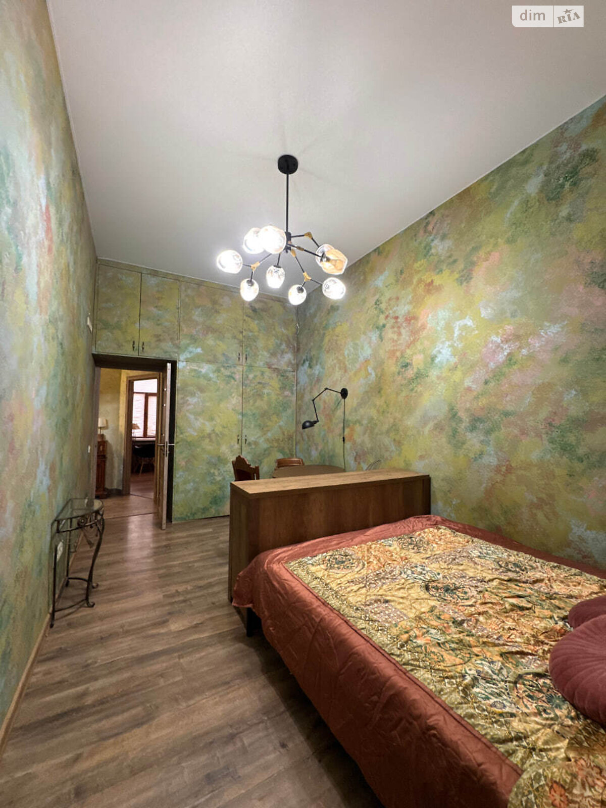 Продажа трехкомнатной квартиры в Одессе, на пер. Ониловой 14, район Приморский фото 1