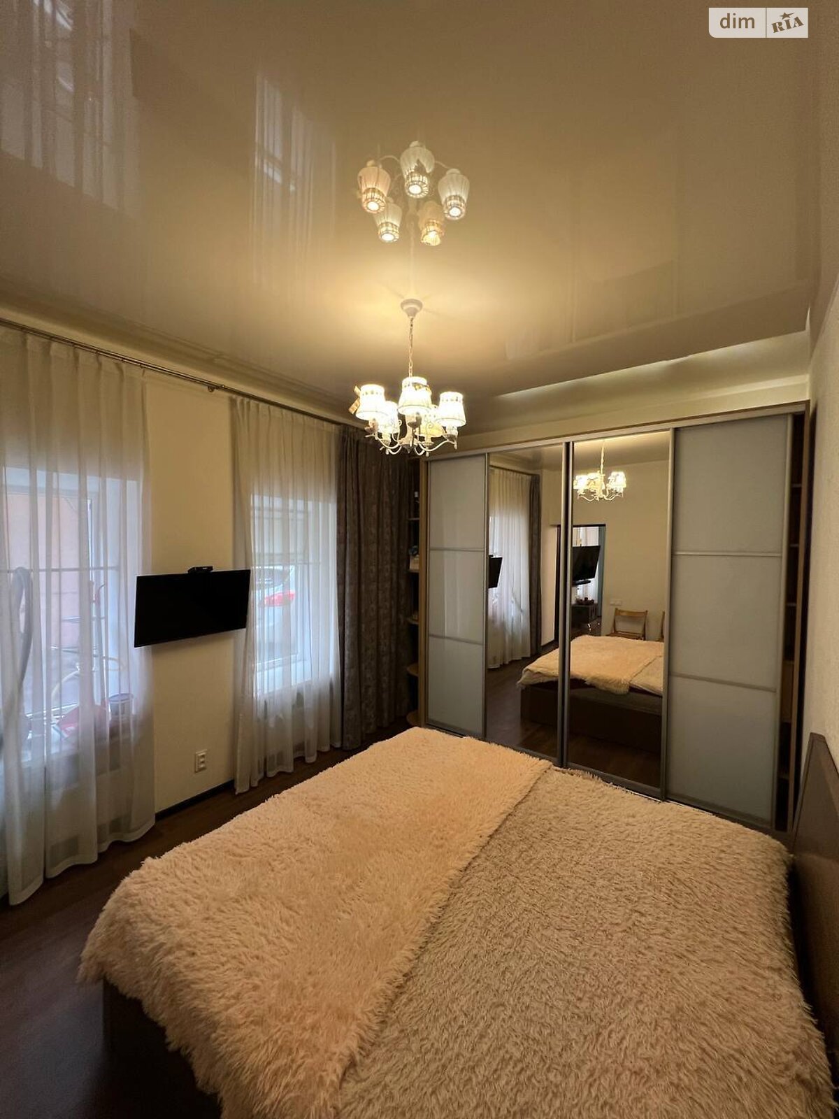 Продаж двокімнатної квартири в Одесі, на вул. Осипова 10, район Приморський фото 1 Продаж двокімнатної квартири в Одесі, на вул. Осипова 10, район Приморський фото 1