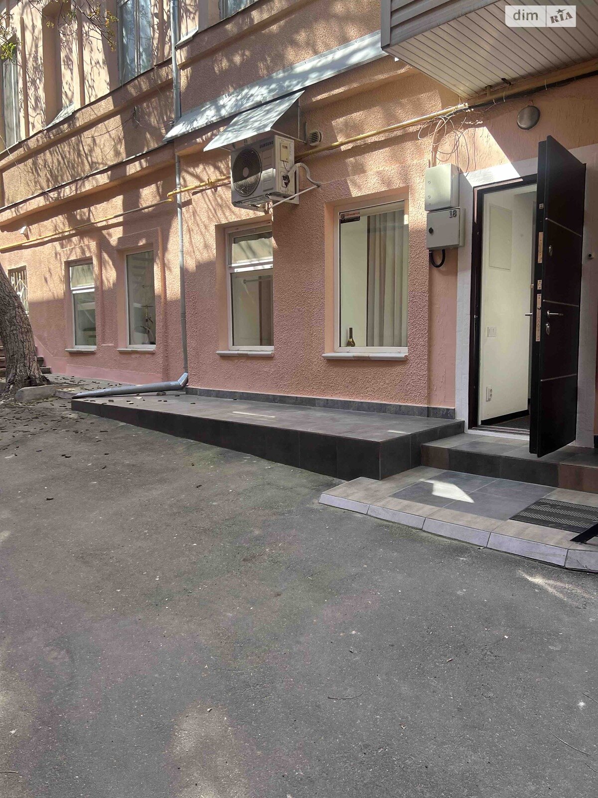 Продаж двокімнатної квартири в Одесі, на вул. Осипова 10, район Приморський фото 1 Продаж двокімнатної квартири в Одесі, на вул. Осипова 10, район Приморський фото 1