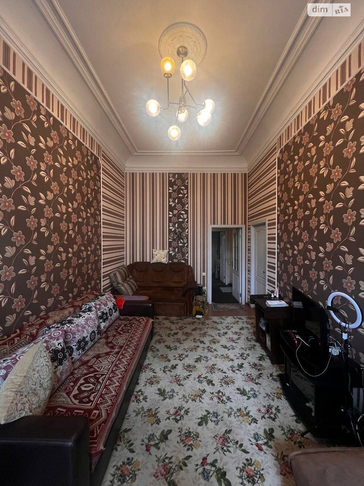 Продаж трикімнатної квартири в Одесі, на вул. Осипова, район Приморський фото 1 Продаж трикімнатної квартири в Одесі, на вул. Осипова, район Приморський фото 1